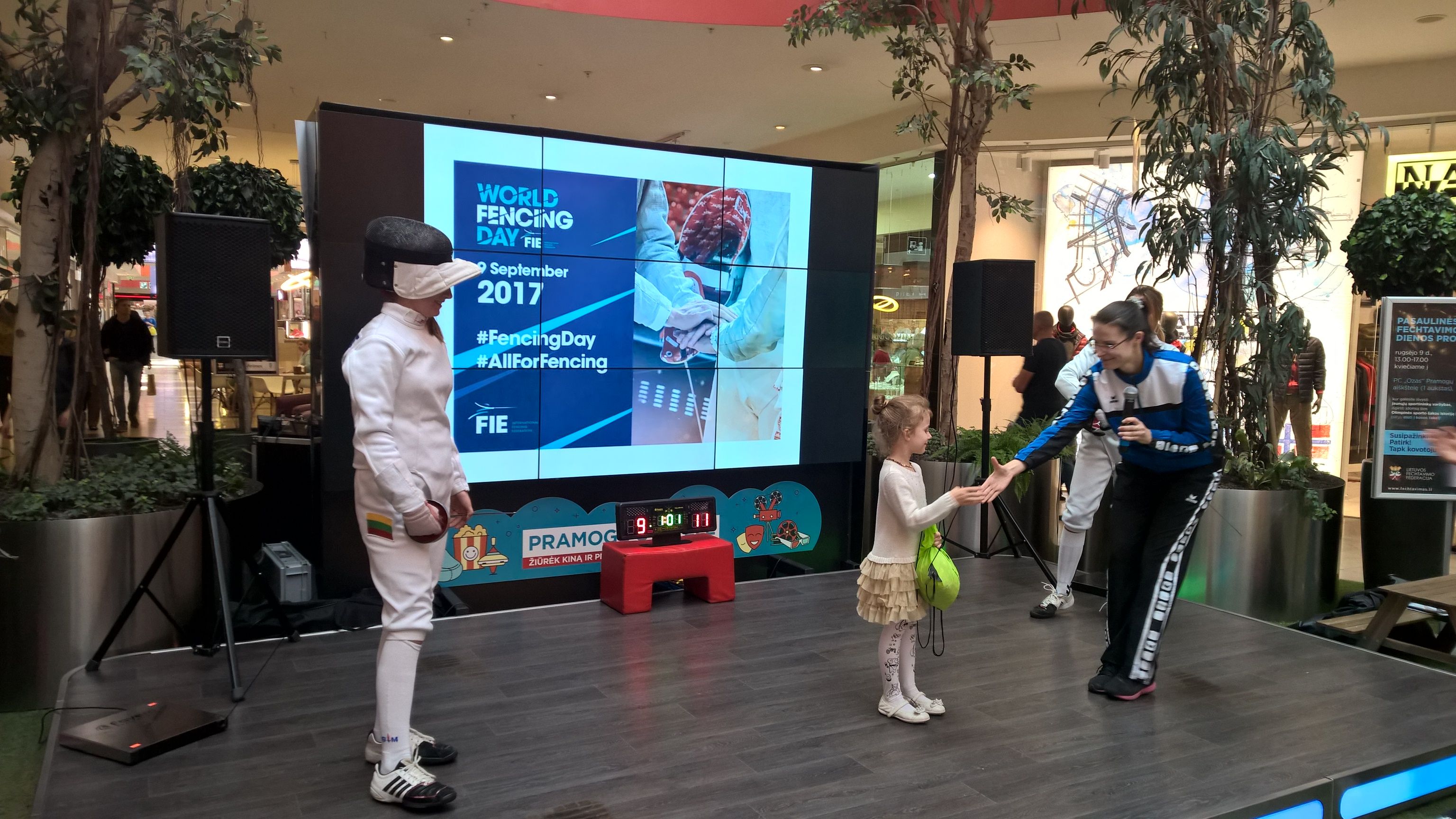 Lithuania celebrates world fencing day 