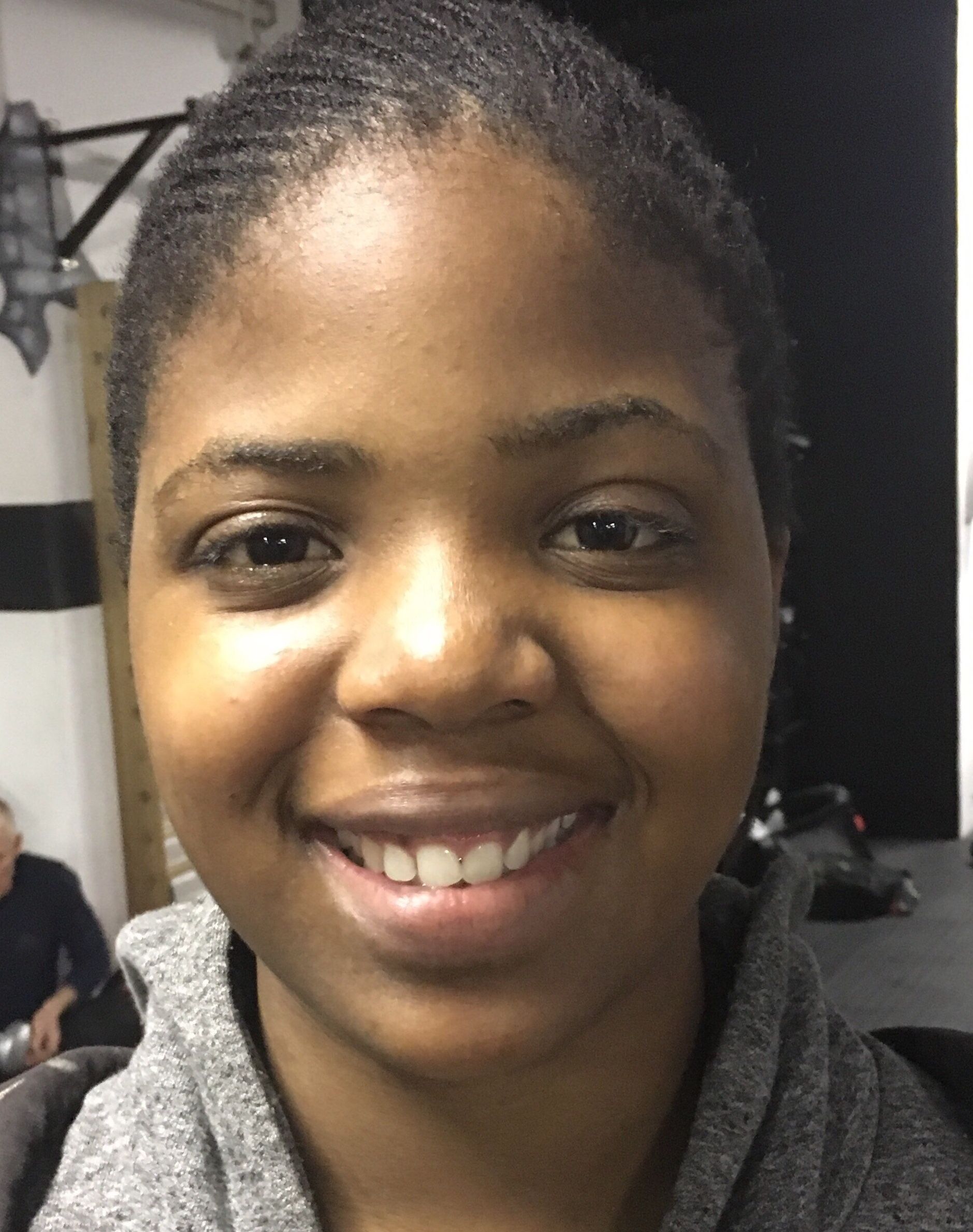 Phakama YANTOLO