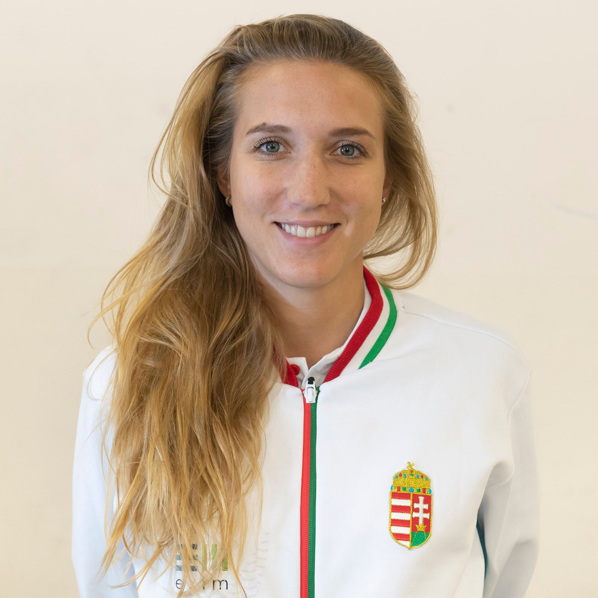 Dora LUPKOVICS