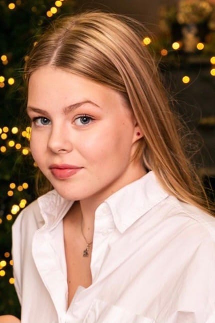 MIRONOV Leana