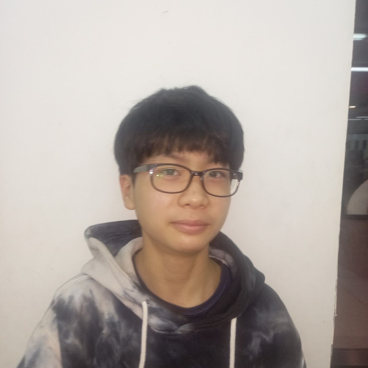 KIM YUOM San