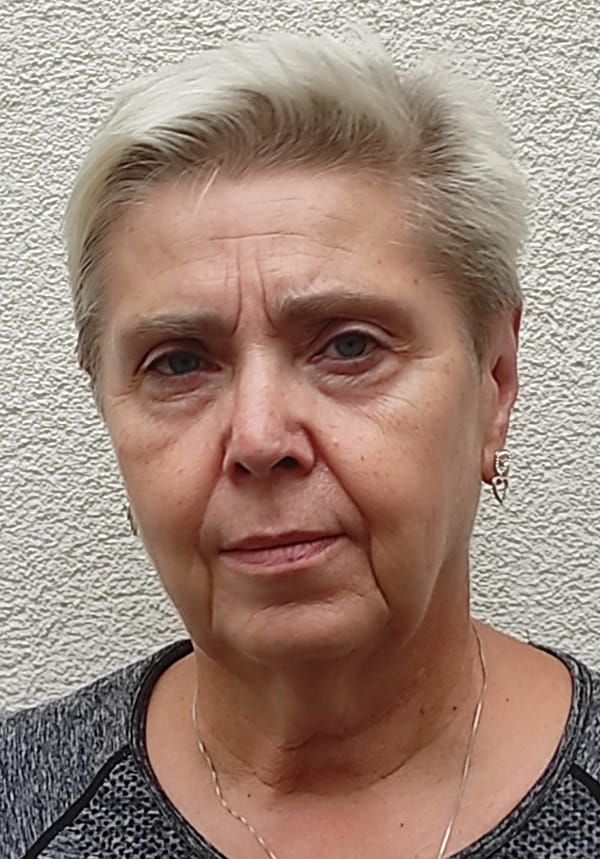 PIKHARTOVA Jaroslava