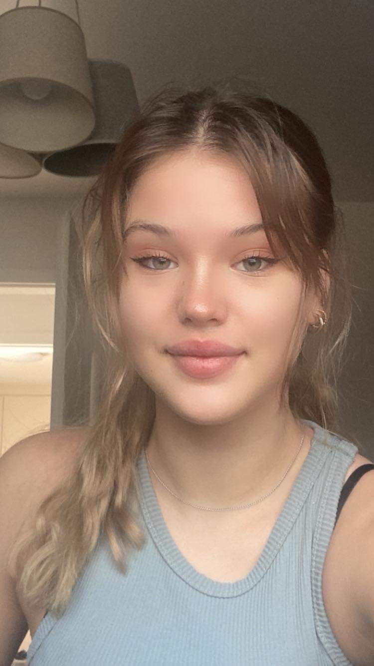 Csenge LEHOCZKY