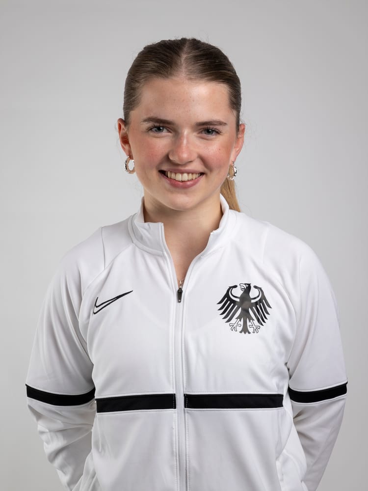 Lena STEMPER