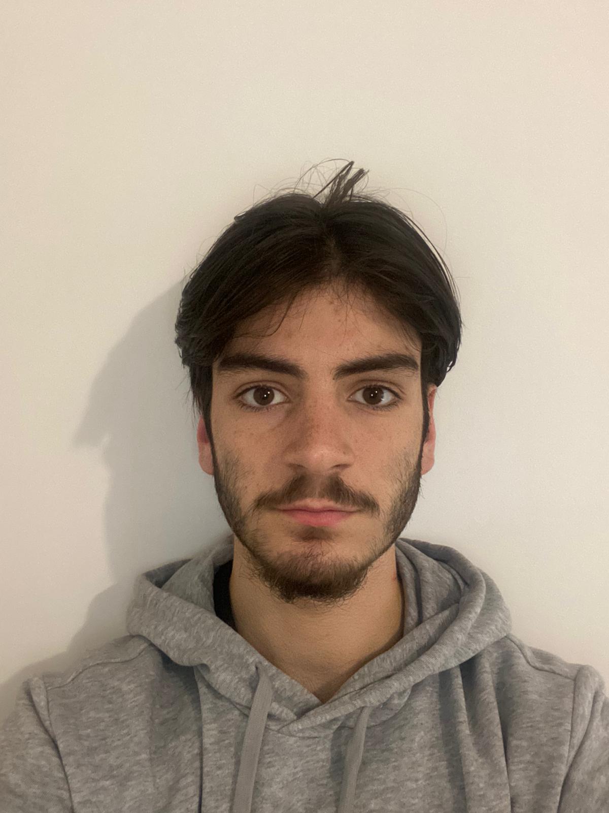 POGU Axel
