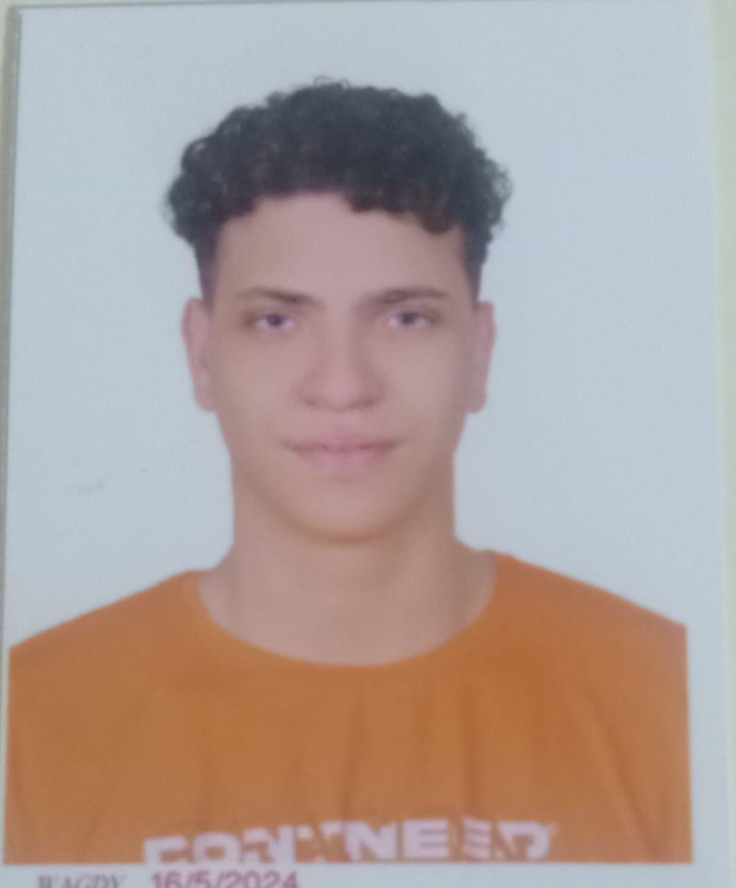 AYMAN  Mahmoud