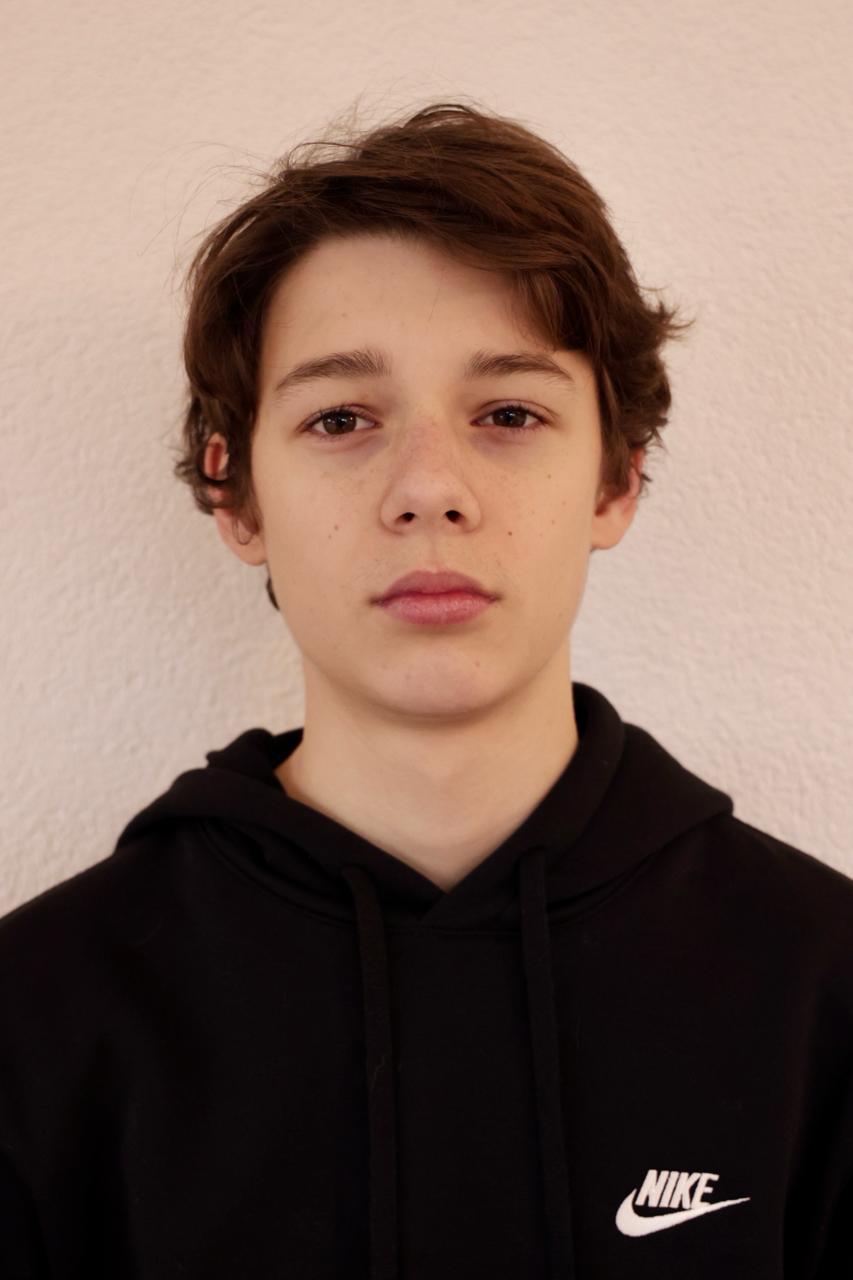 DEREZIC Maksimilijan