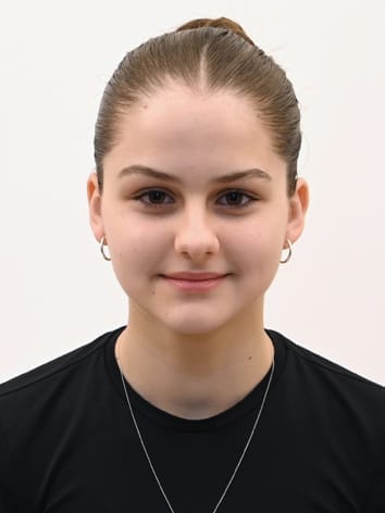 KURTINECZ Julia