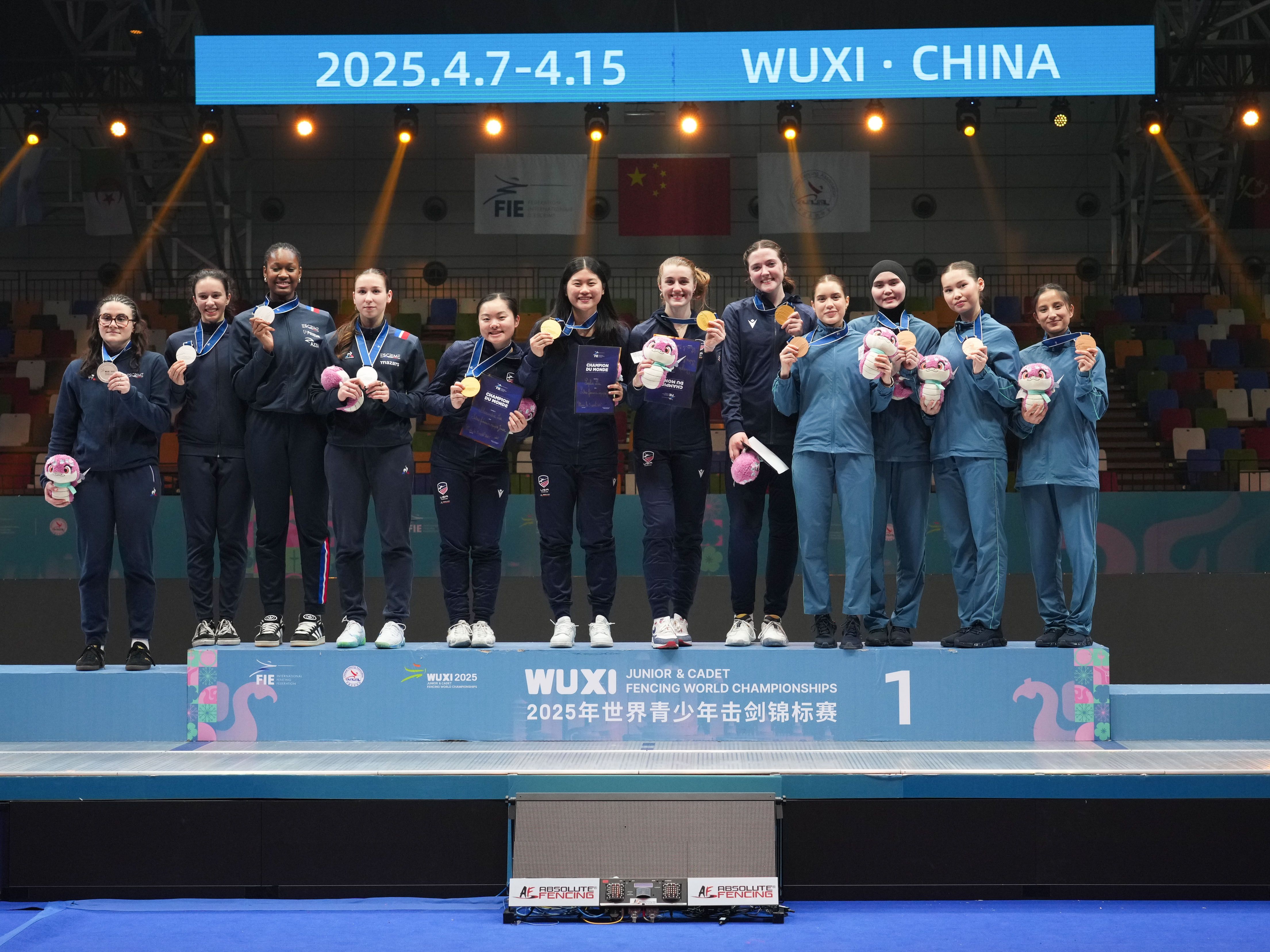 Junior Women's Team Sabre