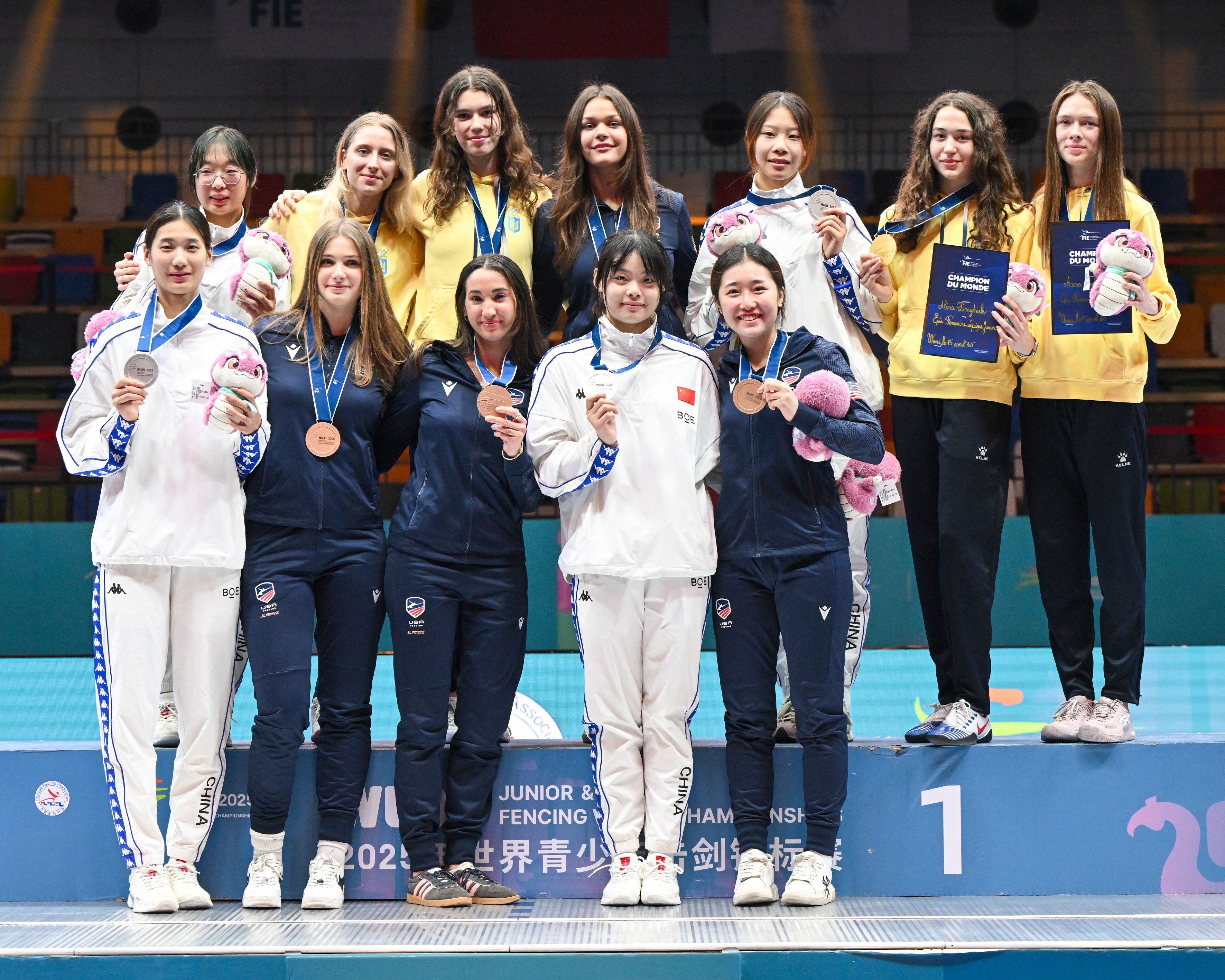 Junior Women's Team Epee
