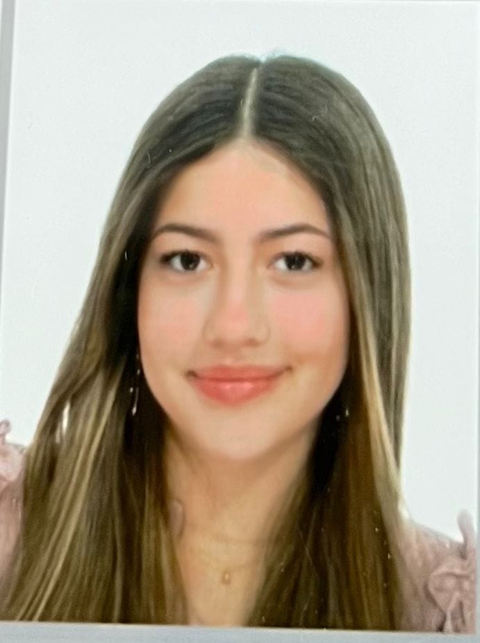 DEL PESO OROPESIANO Alejandra