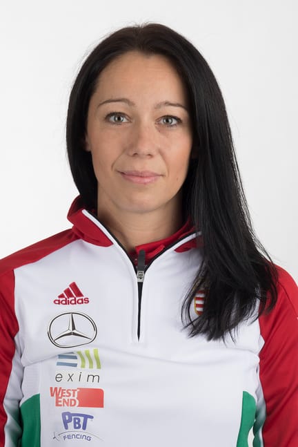 Edina KNAPEK
