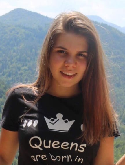 Silvia BAZHLEKOVA