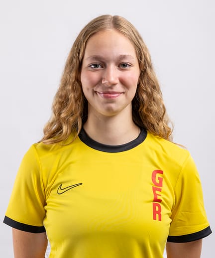 Mia WEILAND