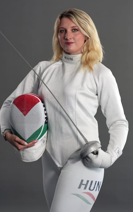 Eszter MUHARI